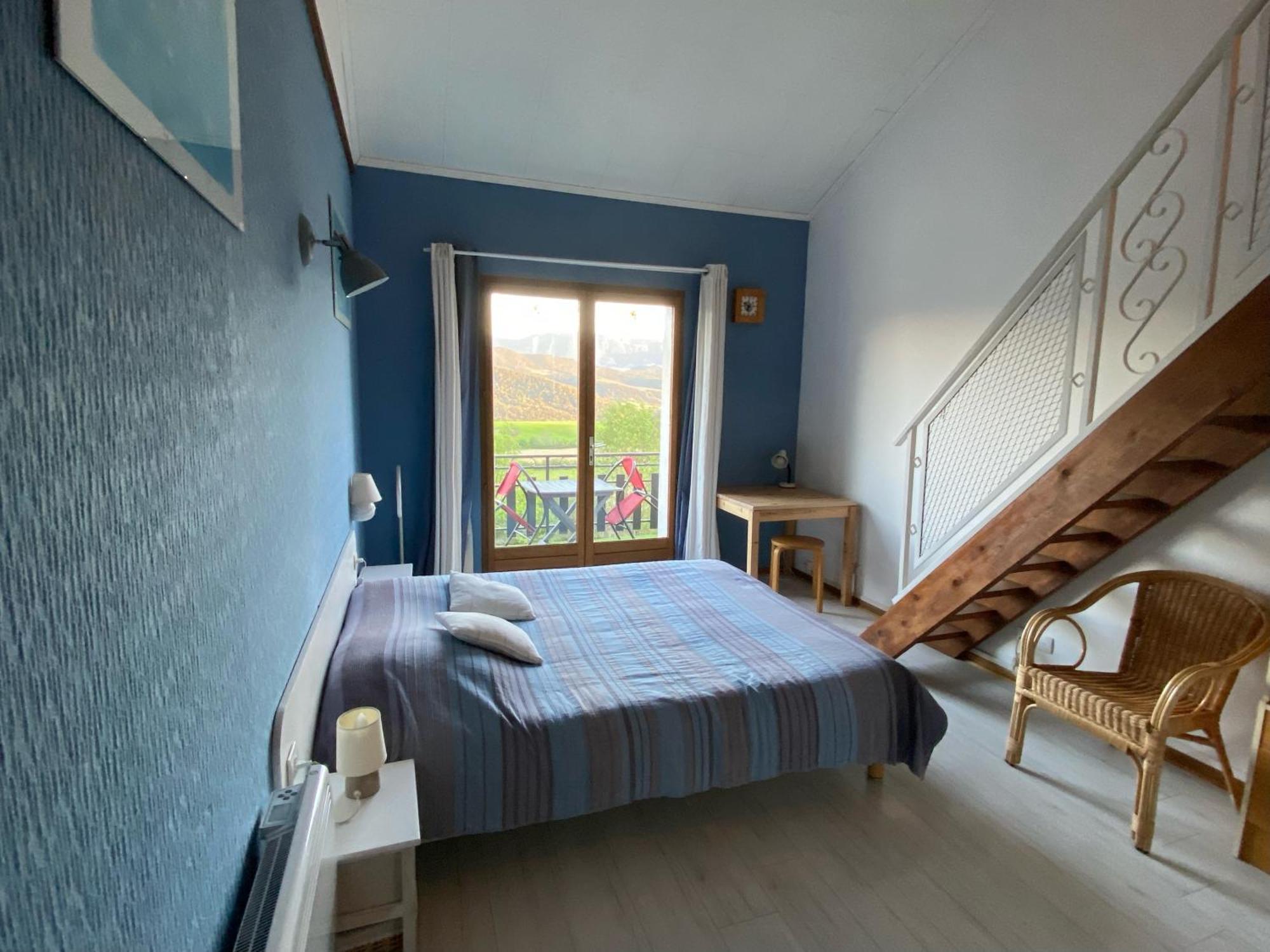 Bed and Breakfast L'Ensoleillee Rosans Екстер'єр фото