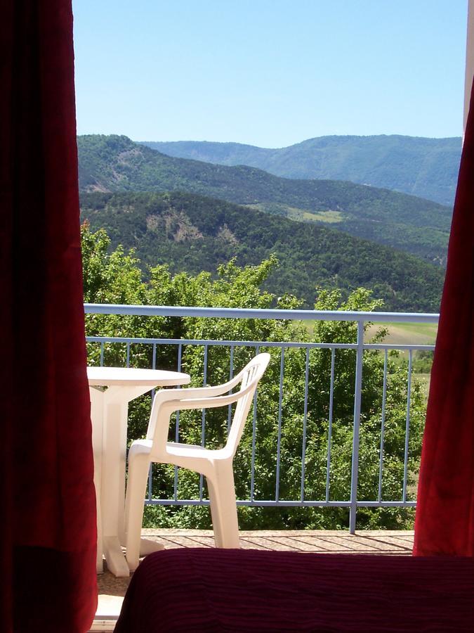 Bed and Breakfast L'Ensoleillee Rosans Екстер'єр фото